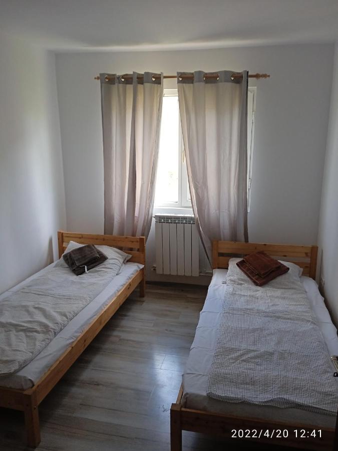 4 Rooms Apartment 툴체아 외부 사진