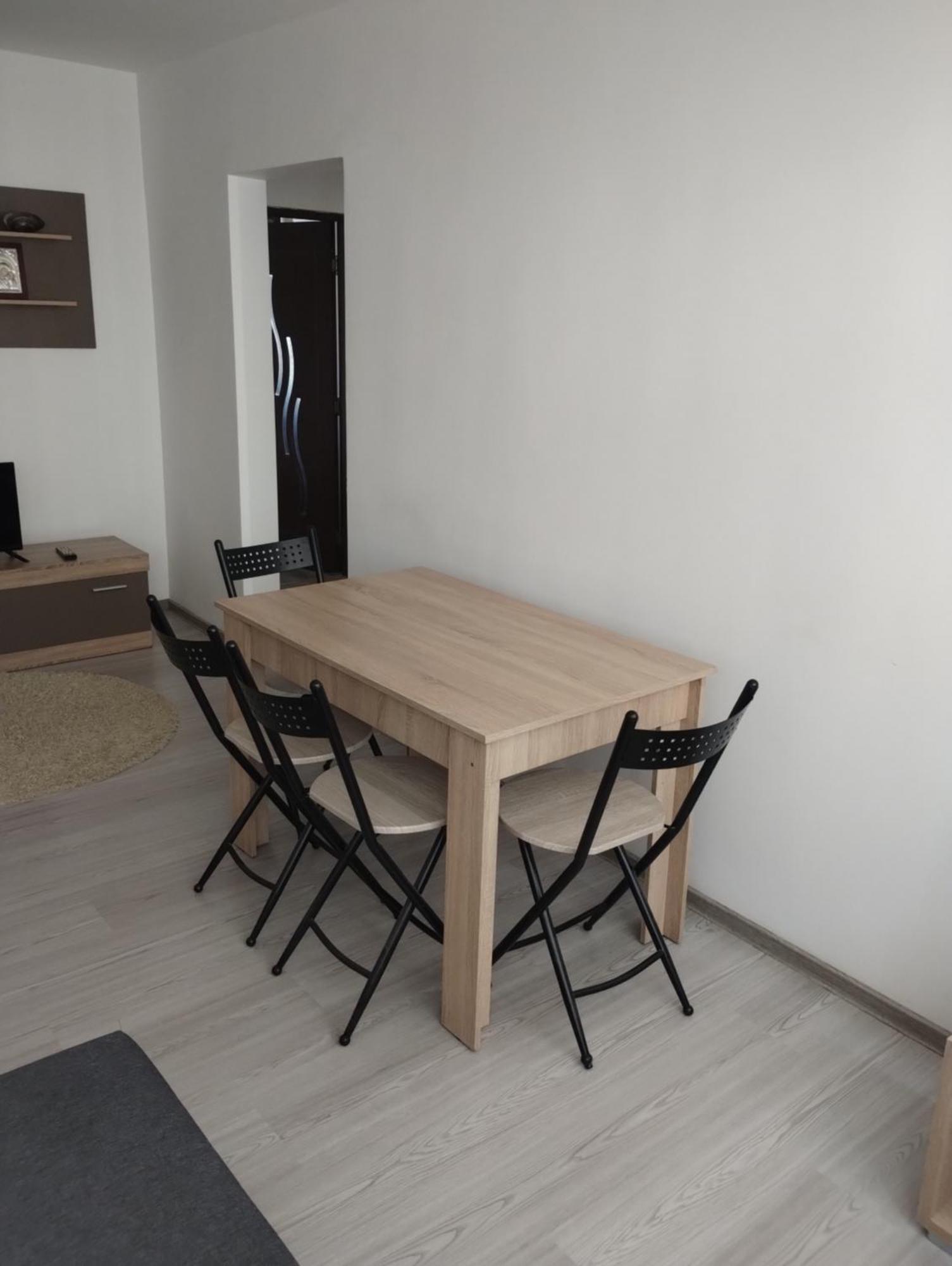 4 Rooms Apartment 툴체아 외부 사진